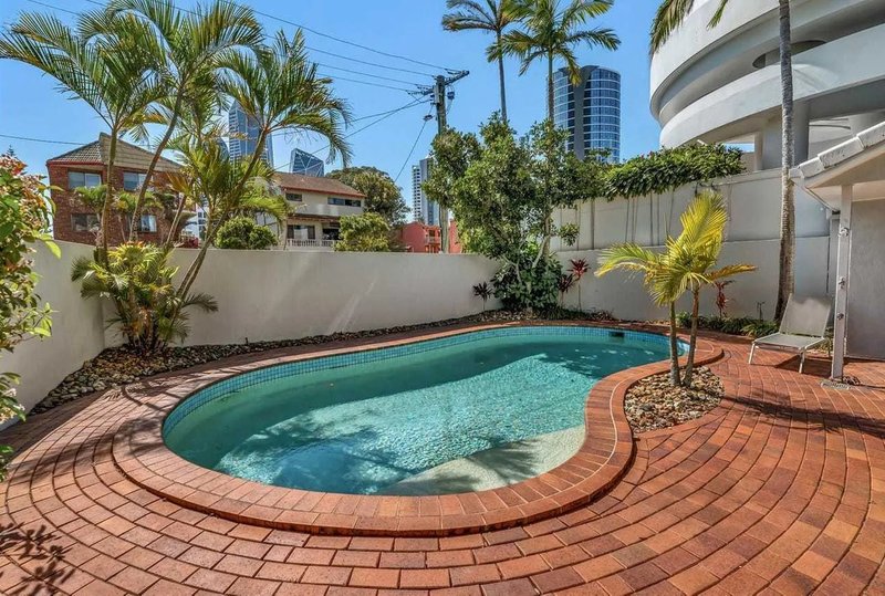 Photo - 16/32 Second Avenue, Broadbeach QLD 4218 - Image 2