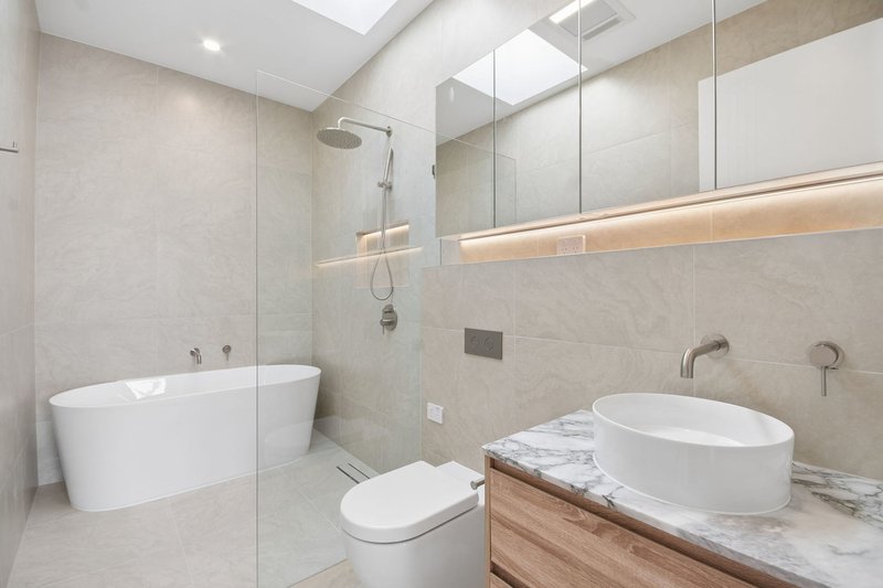 Photo - 1/633-635 Warringah Road, Forestville NSW 2087 - Image 7