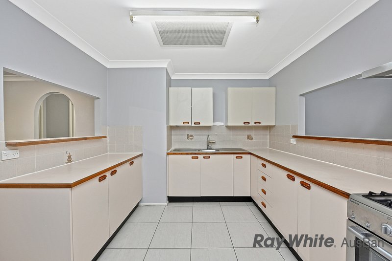 Photo - 16/35 Bougainville Road, Glenfield NSW 2167 - Image 4