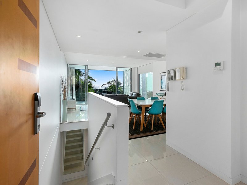 Photo - 16/37 Noosa Drive, Noosa Heads QLD 4567 - Image 8