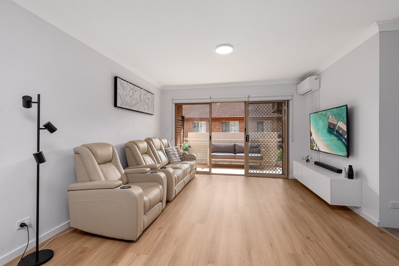 Photo - 16/4-6 Vista Street, Caringbah NSW 2229 - Image 2