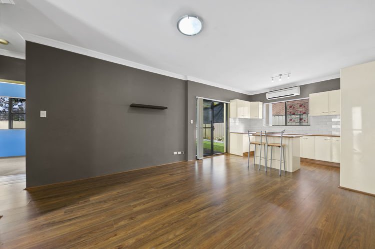 Photo - 1/64-66 Hassall Street, Parramatta NSW 2150 - Image 4