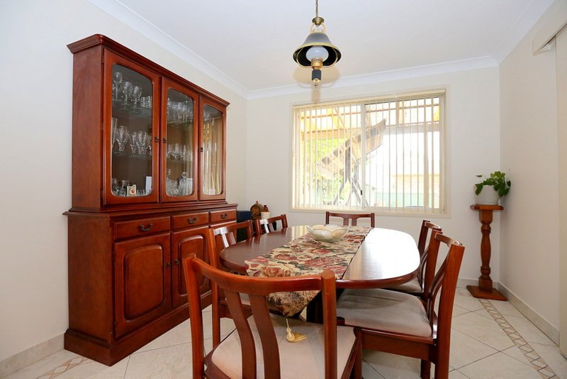 Photo - 164 Birdwood Road, Georges Hall NSW 2198 - Image 4