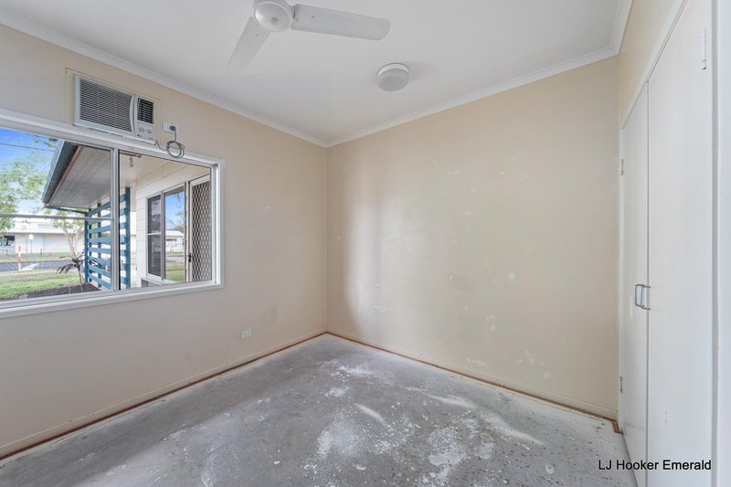 Photo - 164 Borilla Street, Emerald QLD 4720 - Image 12