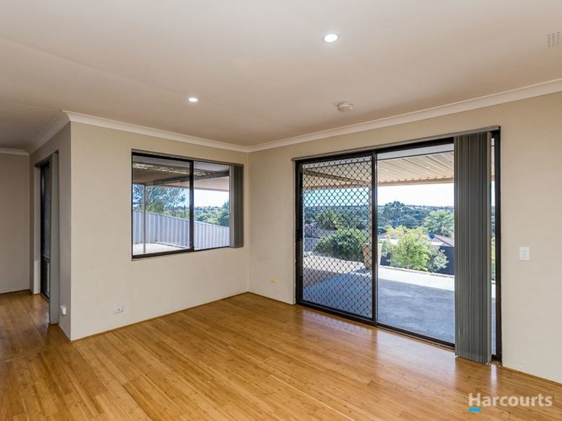 Photo - 164 Caridean Street, Heathridge WA 6027 - Image 4