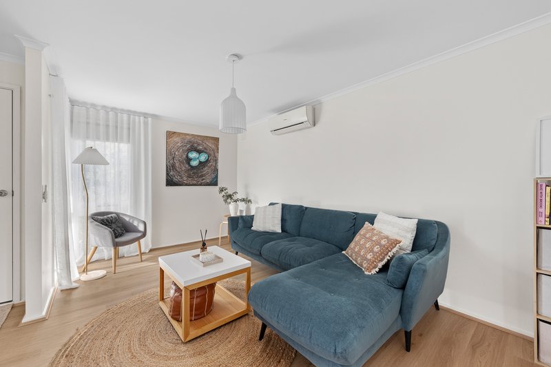 Photo - 1/64 Edward Street, Macleod VIC 3085 - Image 4
