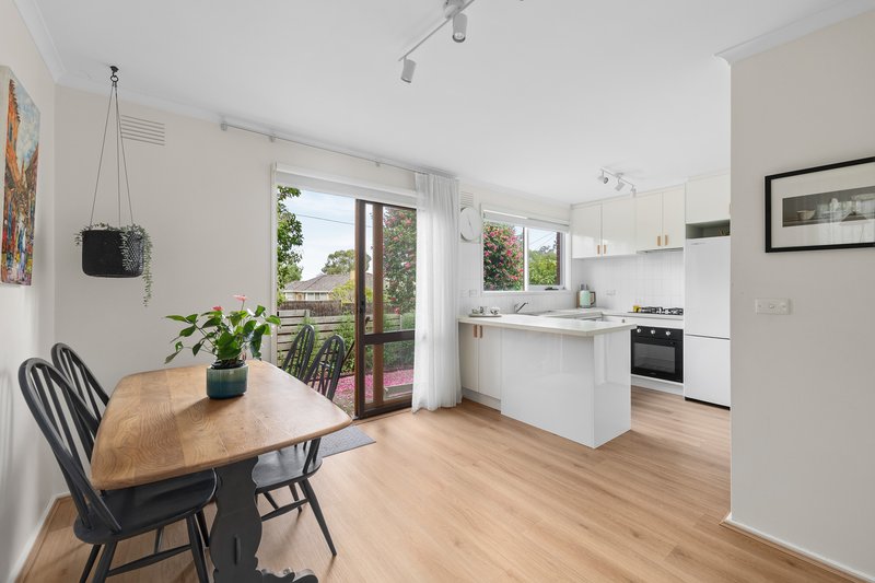 Photo - 1/64 Edward Street, Macleod VIC 3085 - Image 7