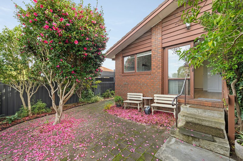 Photo - 1/64 Edward Street, Macleod VIC 3085 - Image 9