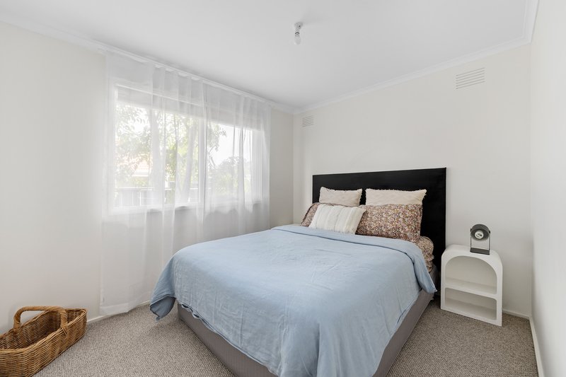 Photo - 1/64 Edward Street, Macleod VIC 3085 - Image 12