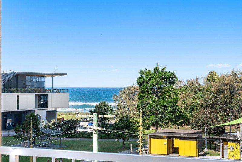 16/4 Elizabeth Avenue, Broadbeach QLD 4218