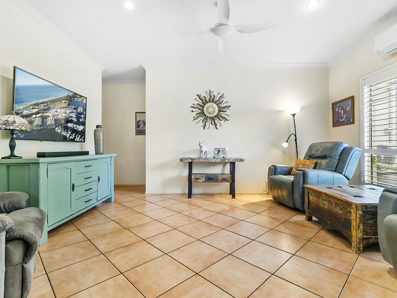 Photo - 164 Endeavour Drive, Banksia Beach QLD 4507 - Image 6