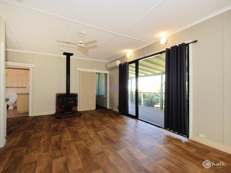 Photo - 164 Fendam Street, Warnbro WA 6169 - Image 5