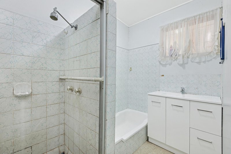 Photo - 164 Housden Street, Frenchville QLD 4701 - Image 6