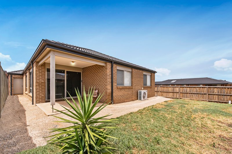 Photo - 164 James Melrose Drive, Brookfield VIC 3338 - Image 10