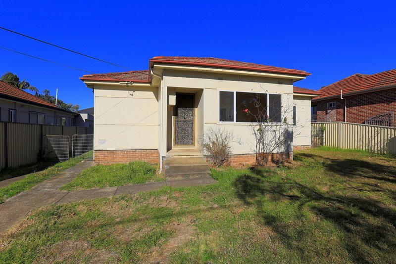 164 Juno Parade, Greenacre NSW 2190