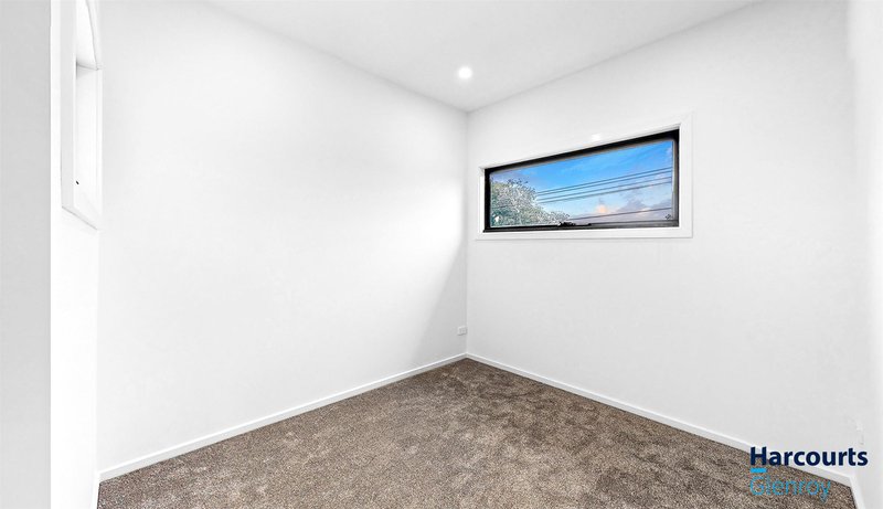 Photo - 1/64 Leonard Avenue, Glenroy VIC 3046 - Image 9