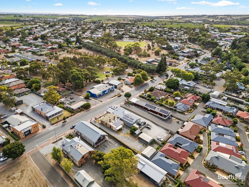 Photo - 164 Main Road, Mclaren Vale SA 5171 - Image 9