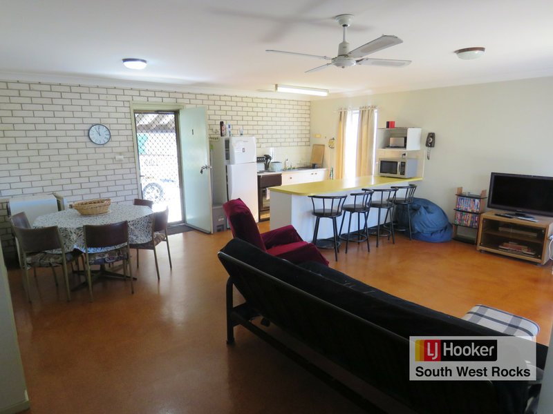 Photo - 1/64 Mitchell Street, South West Rocks NSW 2431 - Image 2