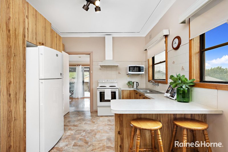 Photo - 164 Parkes Street, Helensburgh NSW 2508 - Image 3