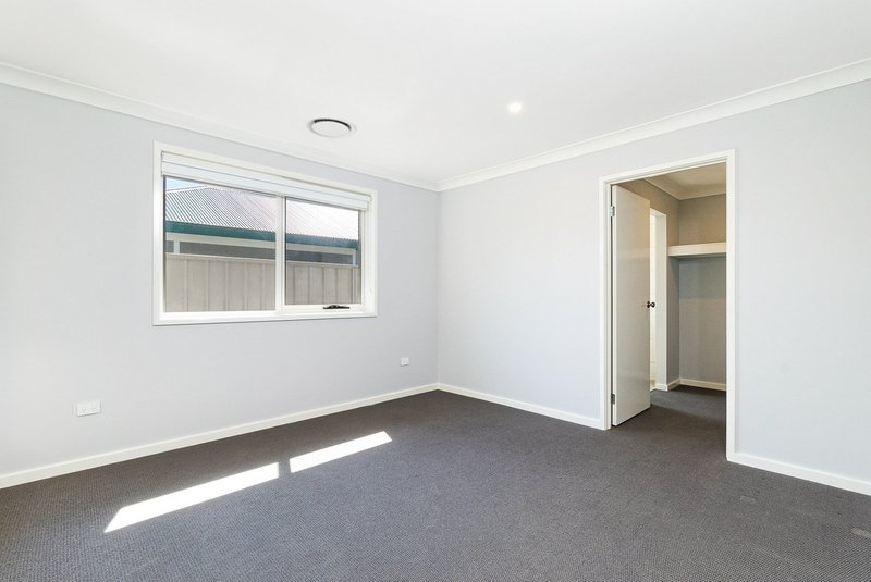 Photo - 1/64 Pembroke Street, Cambridge Park NSW 2747 - Image 5