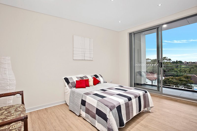Photo - 1/64 Riverview Road, Earlwood NSW 2206 - Image 7
