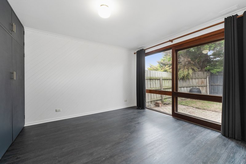 Photo - 1/64 Roberts Street, Frankston VIC 3199 - Image 6