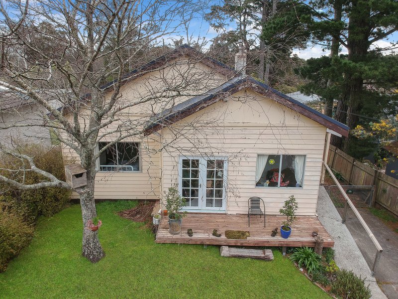 Photo - 164 Station Street, Blackheath NSW 2785 - Image 3