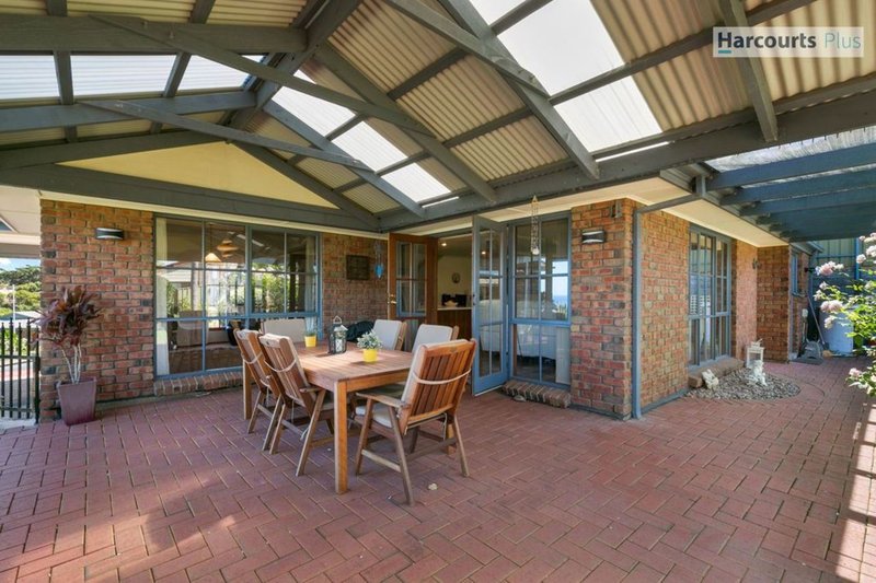 Photo - 164 The Cove Road, Hallett Cove SA 5158 - Image 17