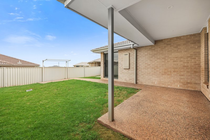 Photo - 1/64 Tulipwood Crescent, Tamworth NSW 2340 - Image 8