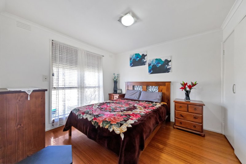 Photo - 1/64 Waratah Street, Thomastown VIC 3074 - Image 3