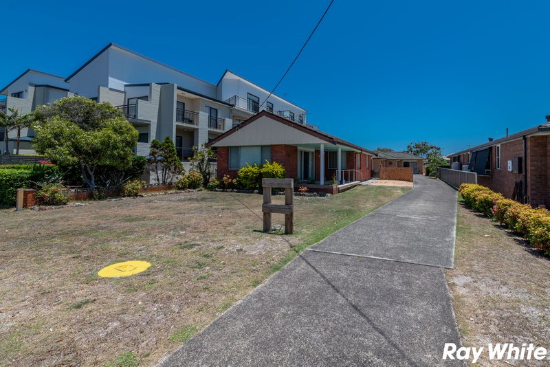 1/64 Wharf Street, Tuncurry NSW 2428