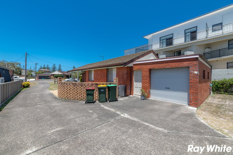 Photo - 1/64 Wharf Street, Tuncurry NSW 2428 - Image 6