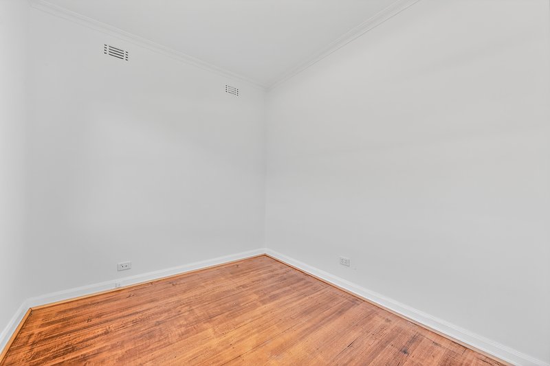 Photo - 1/641 Geelong Road, Brooklyn VIC 3012 - Image 9