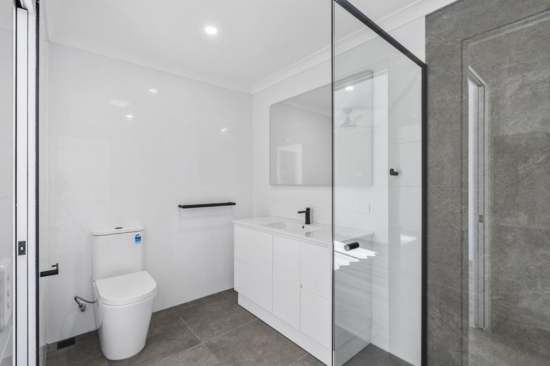 Photo - 16/44 Helensvale Road, Helensvale QLD 4212 - Image 7