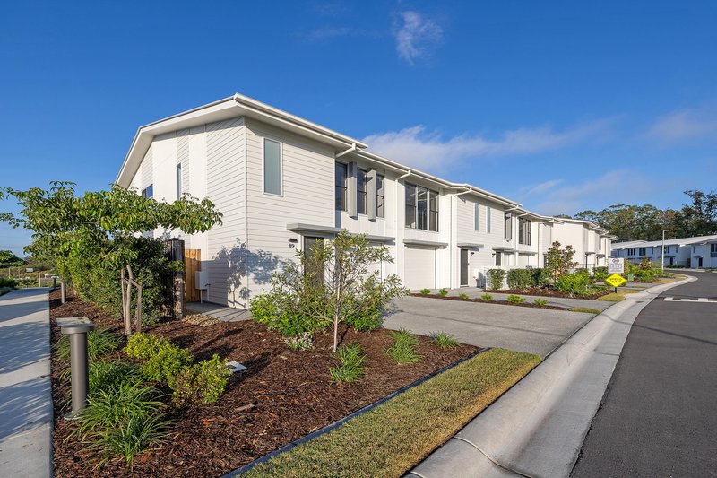 Photo - 164/47 Urbana Boulevard, Coomera QLD 4209 - Image 1