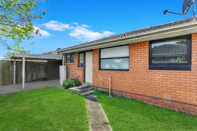 Photo - 1/65 Clarendon Street, Cranbourne VIC 3977 - Image 8