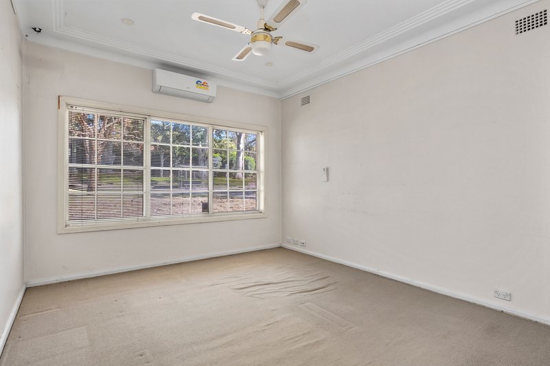 Photo - 165 Coxs Road, North Ryde NSW 2113 - Image 7