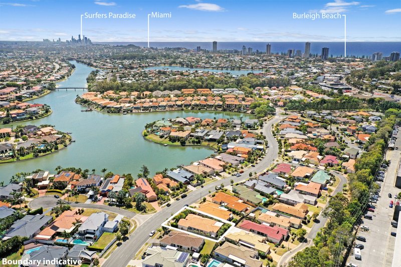 Photo - 165 Dunlin Drive, Burleigh Waters QLD 4220 - Image 4