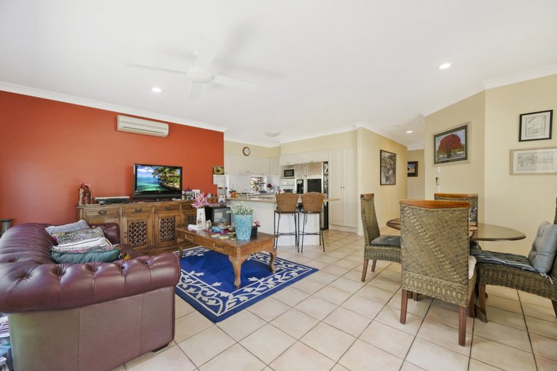 Photo - 165 Dunlin Drive, Burleigh Waters QLD 4220 - Image 8