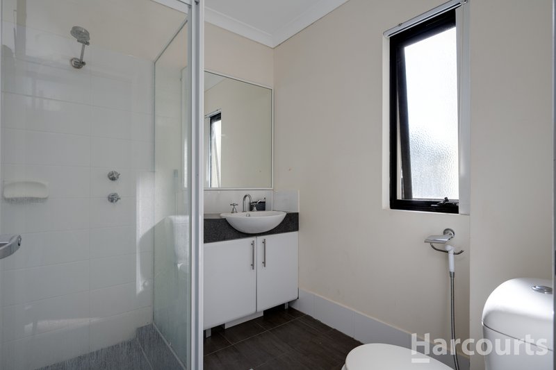 Photo - 16/5 Eastleigh Loop, Currambine WA 6028 - Image 13