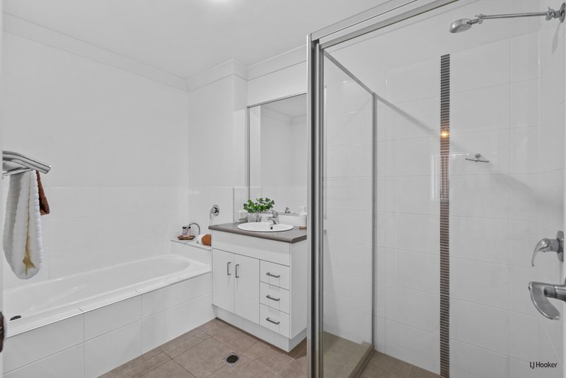 Photo - 16/5 Faculty Crescent, Mudgeeraba QLD 4213 - Image 9