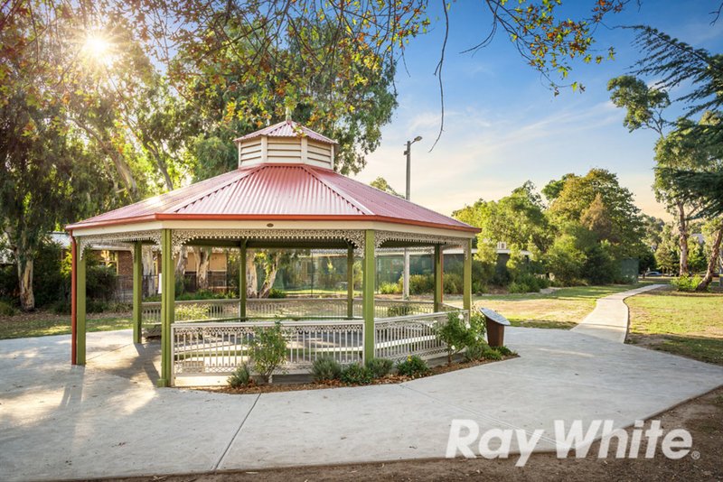 Photo - 1/65 Ferguson Street, Macleod VIC 3085 - Image 11