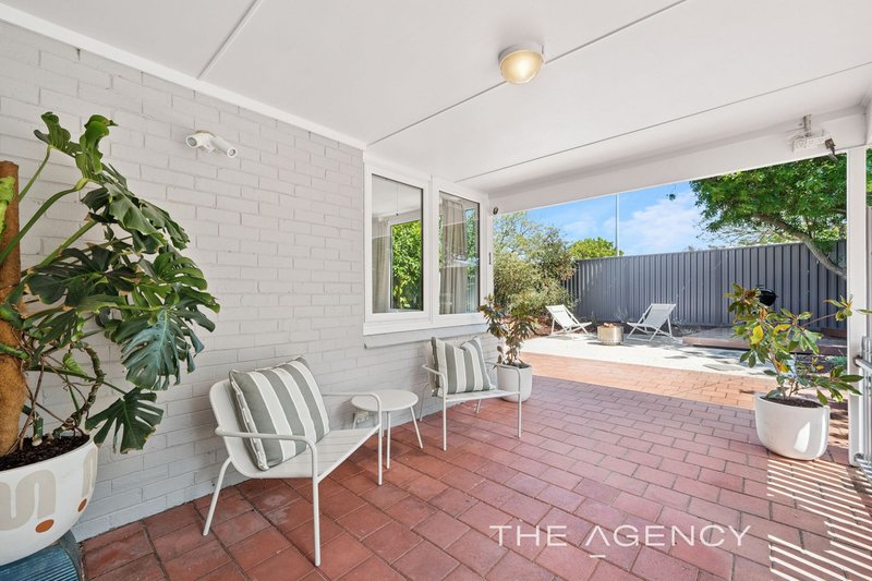 Photo - 1/65 Glenelg Street, Applecross WA 6153 - Image 4