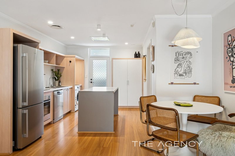 Photo - 1/65 Glenelg Street, Applecross WA 6153 - Image 11