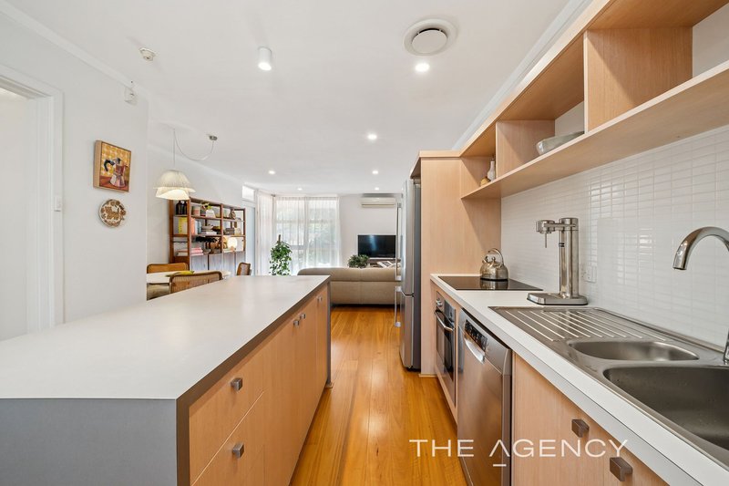 Photo - 1/65 Glenelg Street, Applecross WA 6153 - Image 14