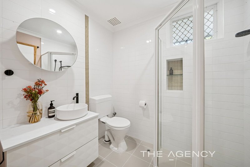 Photo - 1/65 Glenelg Street, Applecross WA 6153 - Image 18