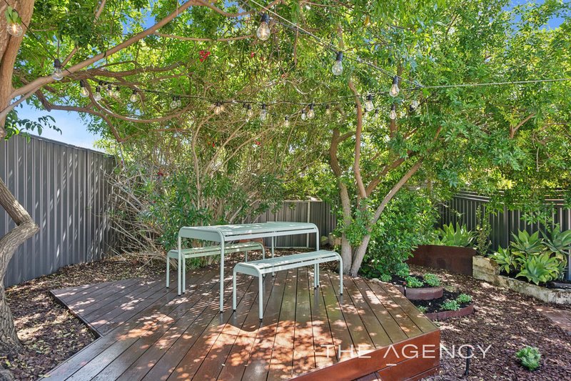 Photo - 1/65 Glenelg Street, Applecross WA 6153 - Image 25