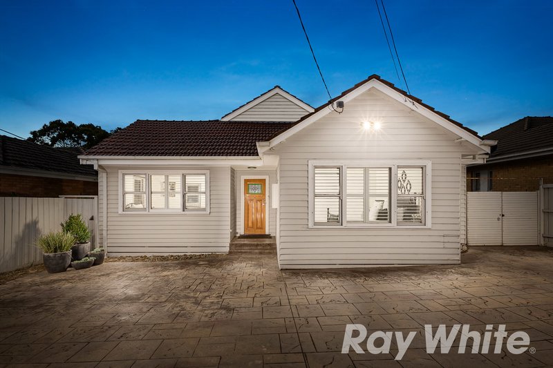 Photo - 165 Highbury Road, Burwood VIC 3125 - Image 2