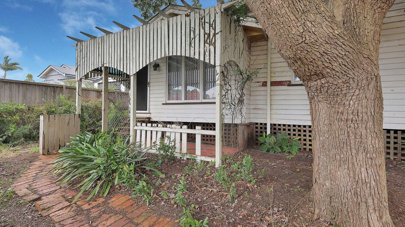 Photo - 165 Holberton Street, Newtown QLD 4350 - Image 14