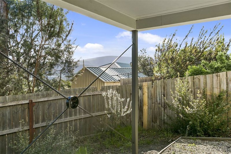 Photo - 1/65 Hutchins Street, Kingston TAS 7050 - Image 10